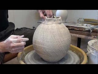 Using Sodium Silicate and a Cheese Cutter to Create a Textured Vase with Hsin-Chuen Lin