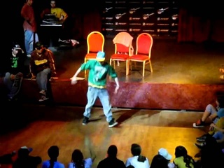 Mickey freestyle on D-stance battle Moskow 2012