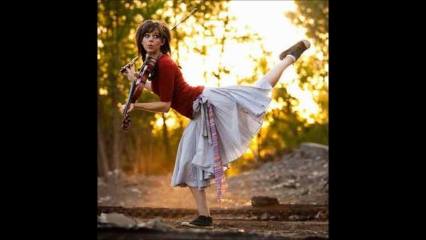 Lindsey Stirling Zi Zis