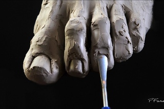 Sculpting Hands and Feet excerpt from DVD