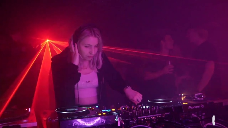 Decibella, Subtle Radio presents: