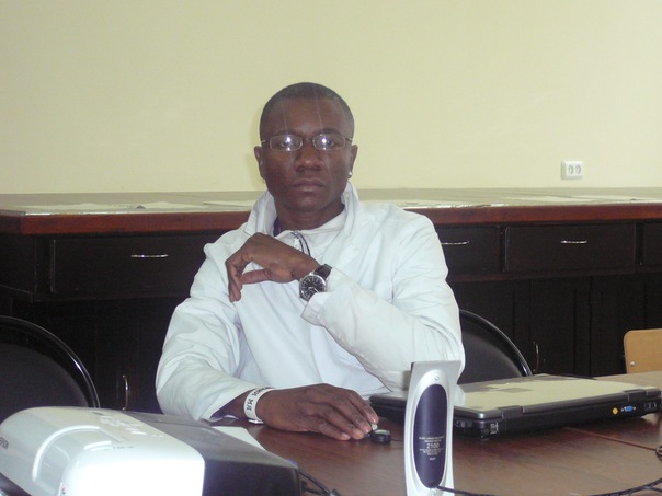 №1, Leandre Kossere №1, Leandre Kossere