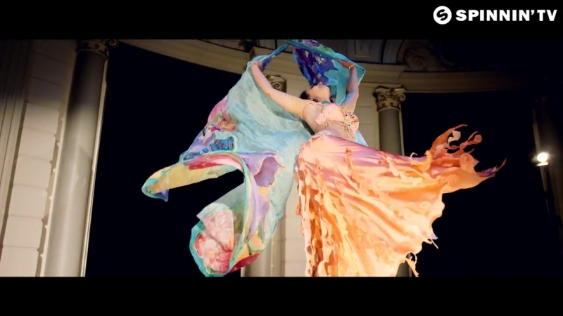 Премьера. Oliver Heldens & Throttle - Waiting (Official Music Video)