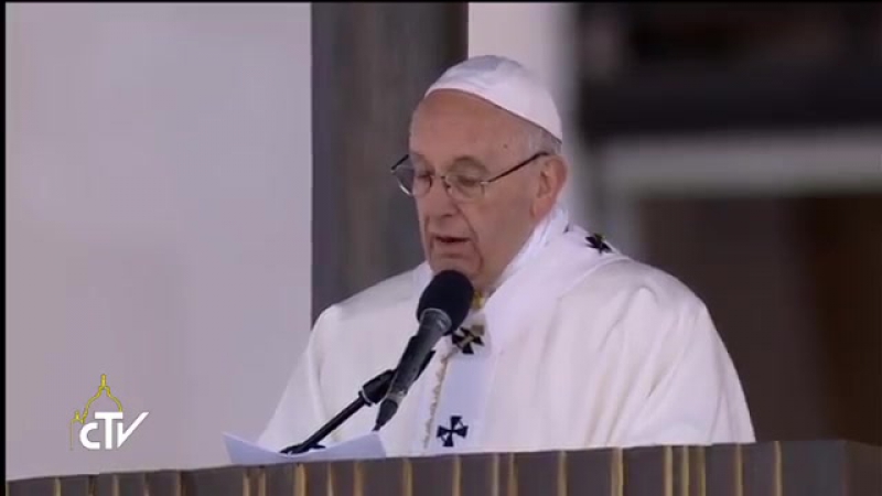 Pope Francis in Fatima Holy Mass and canonization of Jacinta and