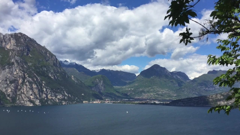 Multipitch 100 m Corno di Bo Garda lake