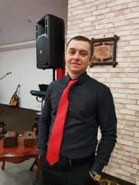 Денис Попов