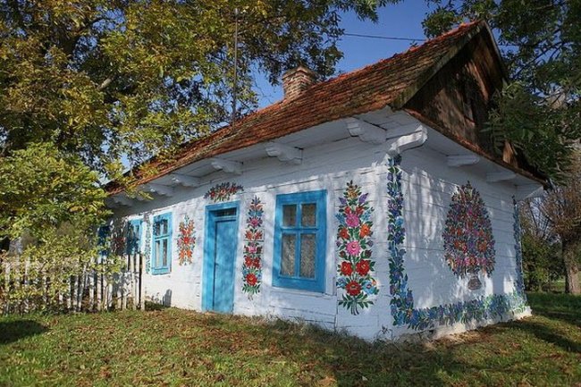 Расписная деревушка в Польше, изображение №5