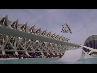 Wakeboarding at a Museum - Red Bull Art of Wake Valencia 2012