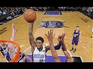Ben McLemore Beats Two Defenders for the Slam