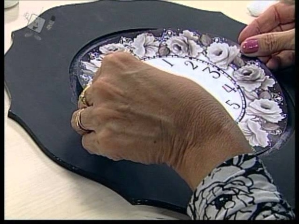 Ateliê na Tv 21 04 12 Lili Negrão Relógio Motivo