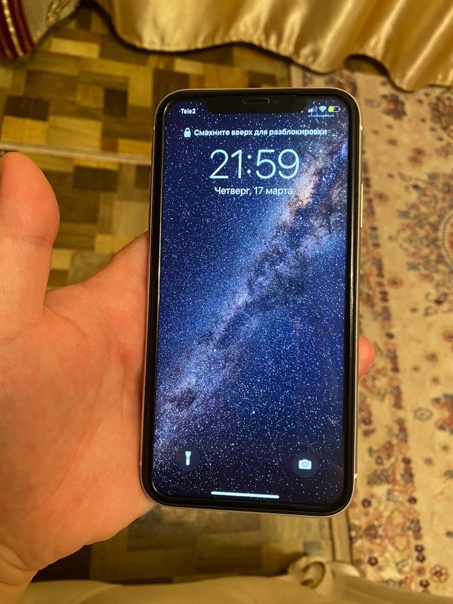 Apple iPhone XR 64 ГБ